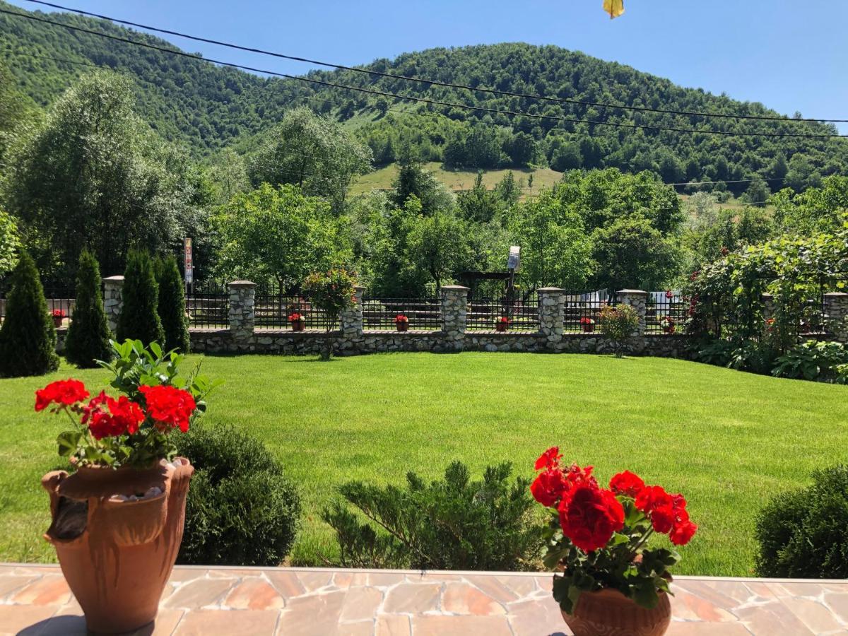 Casa Antonia Hotel Chiscau Buitenkant foto
